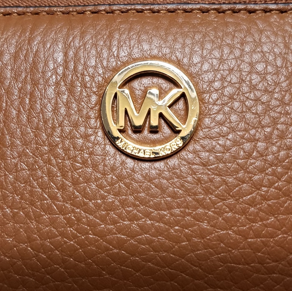 Mercer Large Flat Multi Function Phone Wristlet - image 3